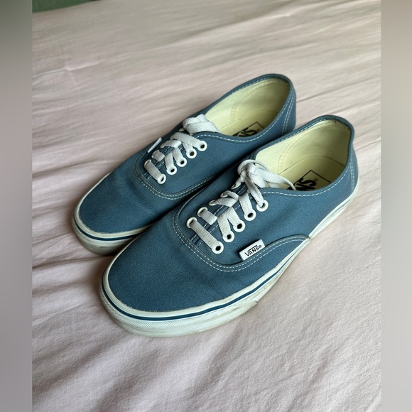 VANS Authentic Shoes - Picture 3 of 6
